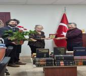 Ömer Teoman Kitaplığına Büyük Destek