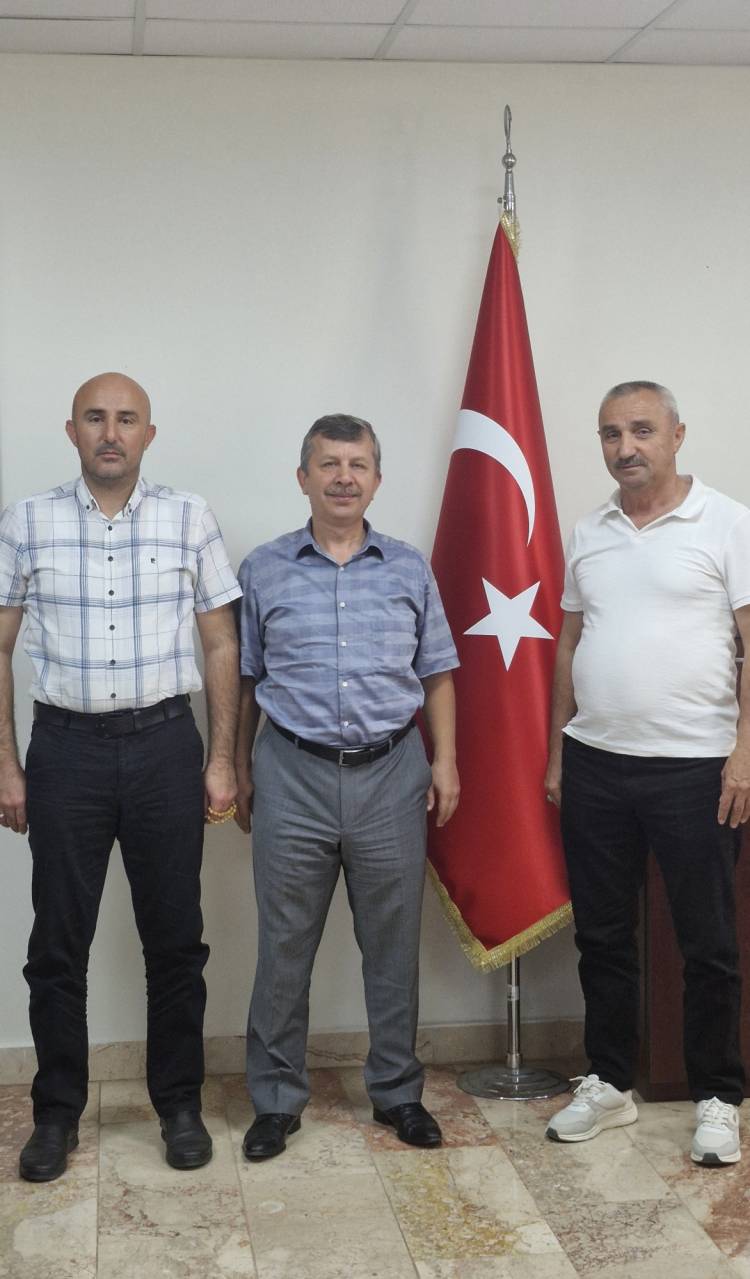 Adapazarı MHP İlçe Başkanı Recep Usta ve Ferizli Belediye Meclis Üyesi Mustafa Yayla' dan Fakültemize Ziyaret