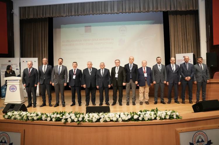 “I. Uluslararası Yapay Zekâ Hukuku ve Hukukta Dijitalleşme Sempozyumu”